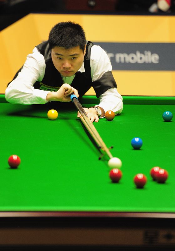 泰尔齐奇与 泰尔齐奇与